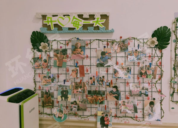 幼儿园泡沫垫的封边条自然角墙面布置图片