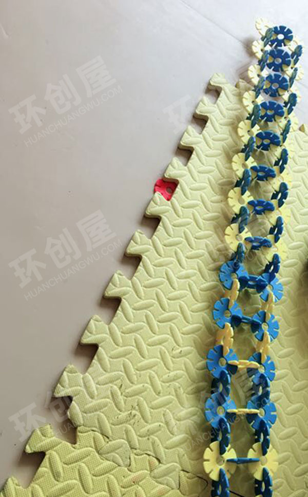 幼儿园建构区雪花片搭建各种交通工具图片