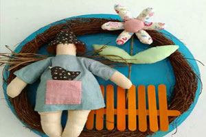 幼儿园楼梯海绵纸卡通作品展示图片5张