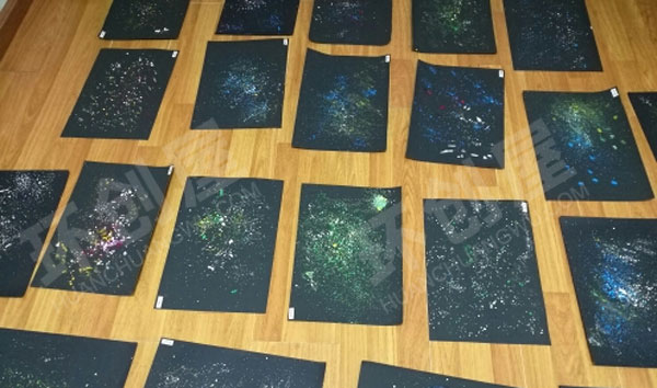 幼儿园色彩斑斓的星空作品展示图片