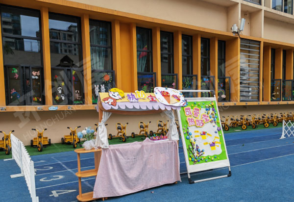 幼儿园户外环创春日美食会热奶宝图片