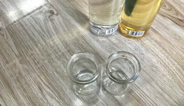 幼儿园科学区油和水的融合图片