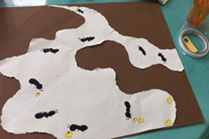 幼儿园蚂蚁主题绘画作品展示图片6张