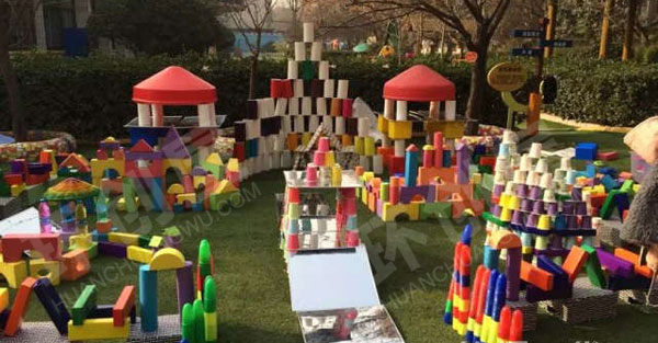 幼儿园户外大型建构活动图片
