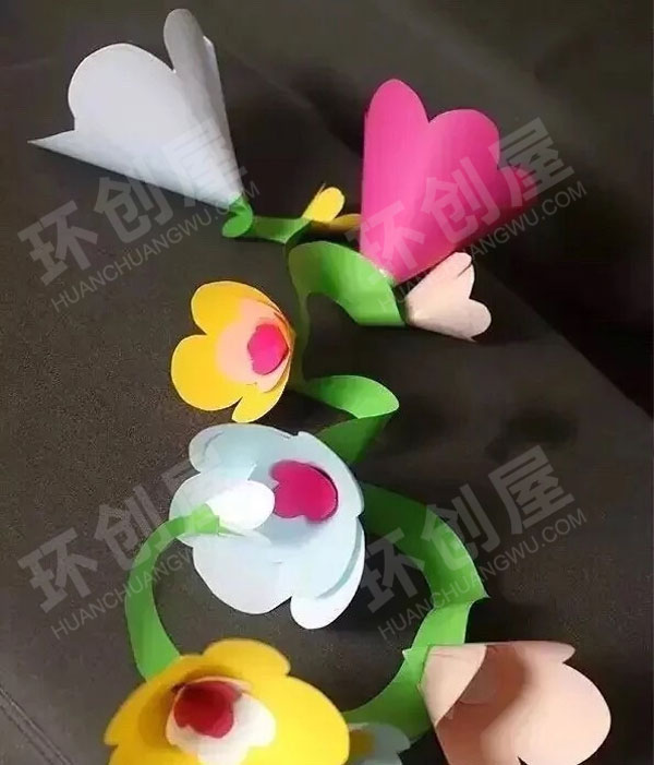 幼儿园美工区手工制作吊饰花朵图片