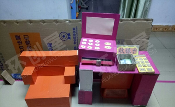 幼儿园角色游戏时尚芭莎理发店图片
