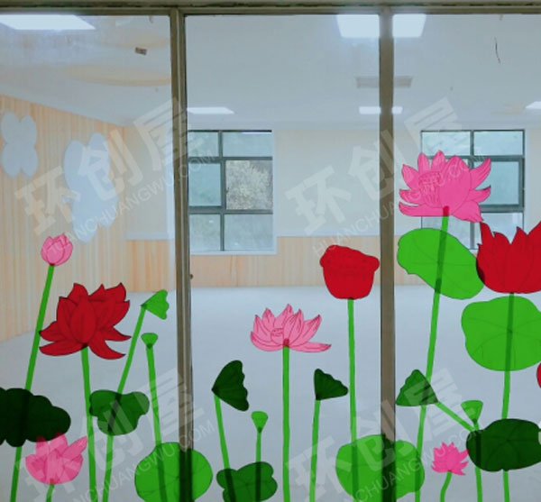 幼儿园玻璃窗户卡通彩绘装饰图片