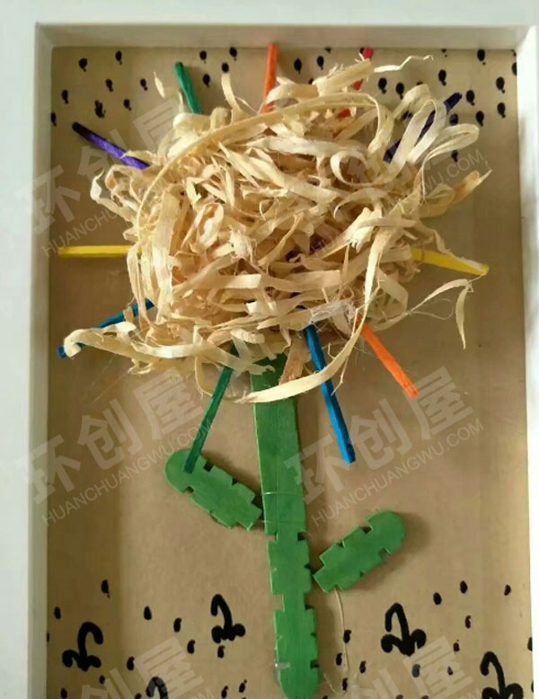 幼儿园水粉木屑纽扣雪糕棒原生态装饰画作品展示图片