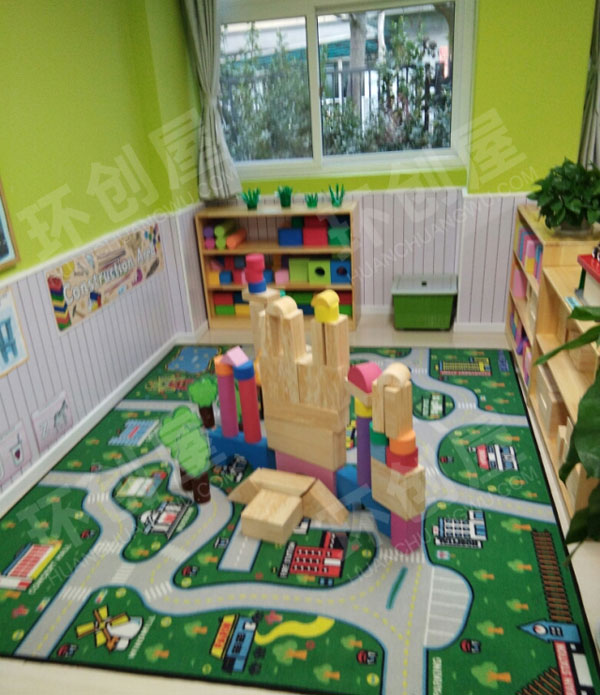 幼儿园建构区积木搭建小城堡图片