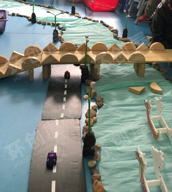 幼儿园建构区婚庆文化园搭建图片