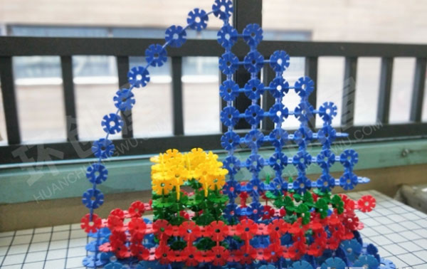 幼儿园建构区雪花片各种作品图片