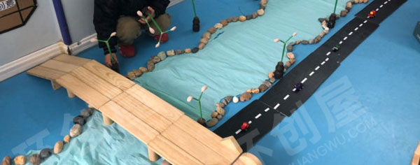幼儿园建构区婚庆文化园搭建图片