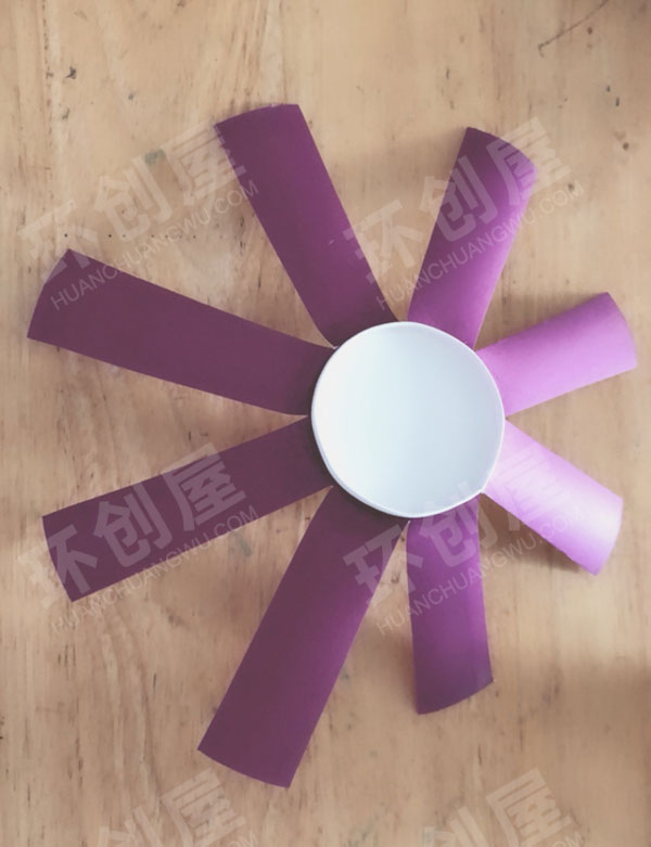 幼儿园美工区纸杯灯笼图片
