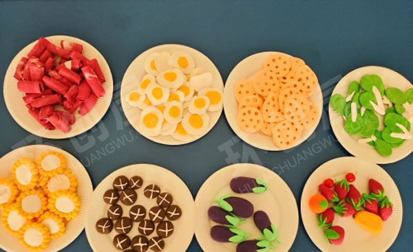 幼儿园角色游戏粘土手工美食城图片