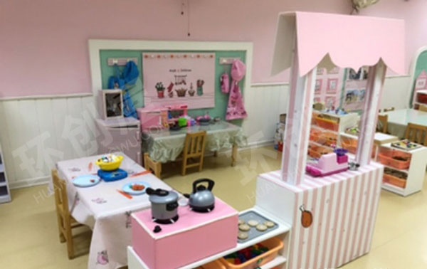 幼儿园粉色系小厨房角色游戏图片