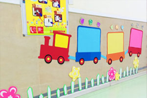 幼儿园走廊墙面装饰充满活力的春天图片3张