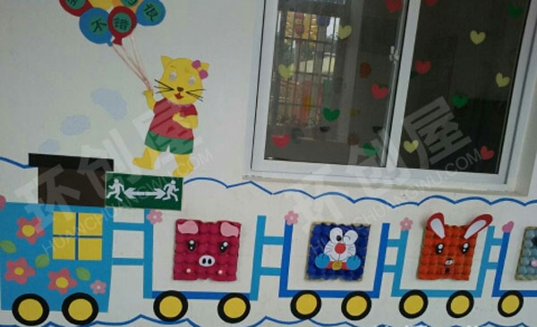 幼儿园走廊小火车蛋托卡通动物画图片