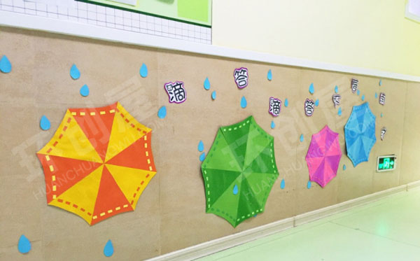 幼儿园走廊墙面装饰充满活力的春天图片