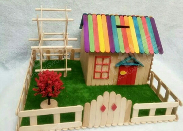 幼儿园废物利用雪糕棒组成的作品展示图片