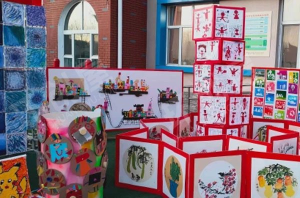 幼儿园户外元旦具有年代感的各种美展图片