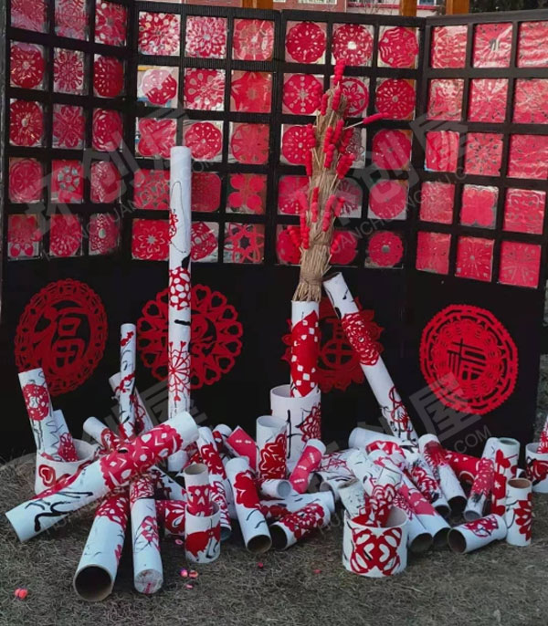 幼儿园户外元旦具有年代感的各种美展图片