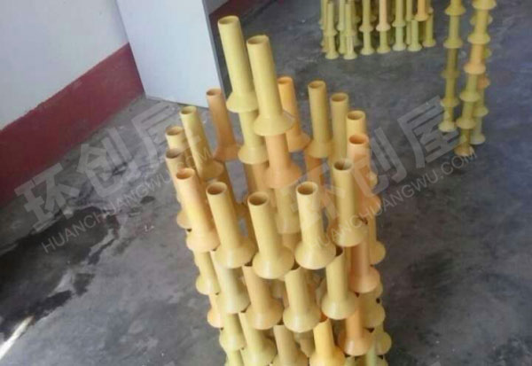 幼儿园废物利用卷纸芯搭建图片