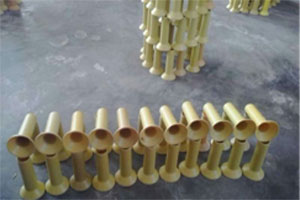 幼儿园废物利用卷纸芯搭建图片5张