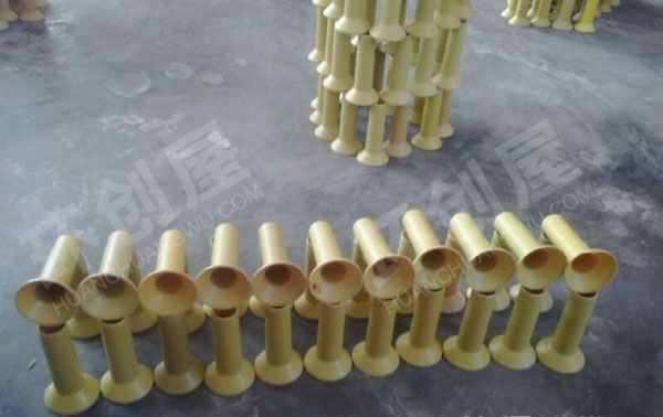 幼儿园废物利用卷纸芯搭建图片