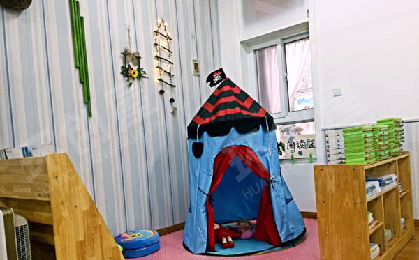 幼儿园阅读区教室小帐篷图片