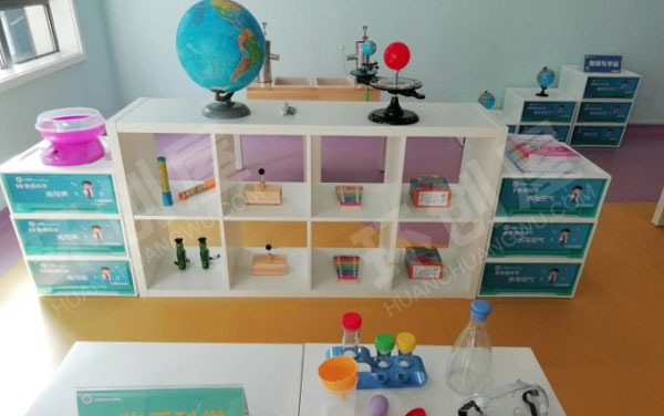 幼儿园科学发现室里的精彩图片