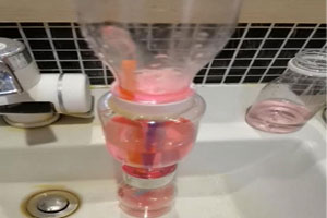 幼儿园科学区自制喷泉玩教具图片8张