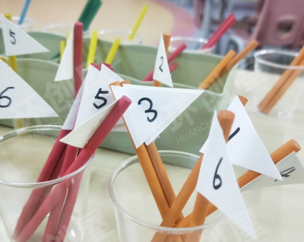 幼儿园益智区自制数字三角旗图片