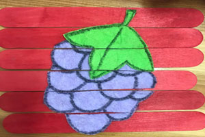 幼儿园益智区雪糕棒水果拼拼乐图片6张