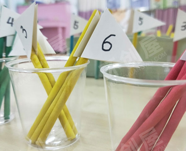 幼儿园益智区自制数字三角旗图片