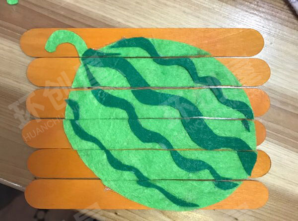 幼儿园益智区雪糕棒水果拼拼乐图片