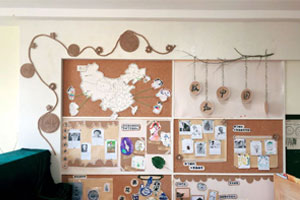 幼儿园主题墙环创文房四宝青花瓷水墨画图片6张