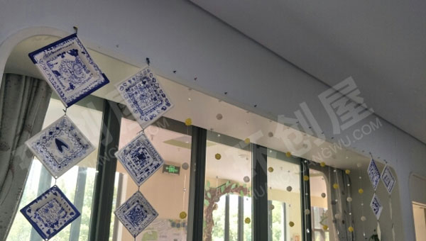 幼儿园环创青花瓷挂饰图片