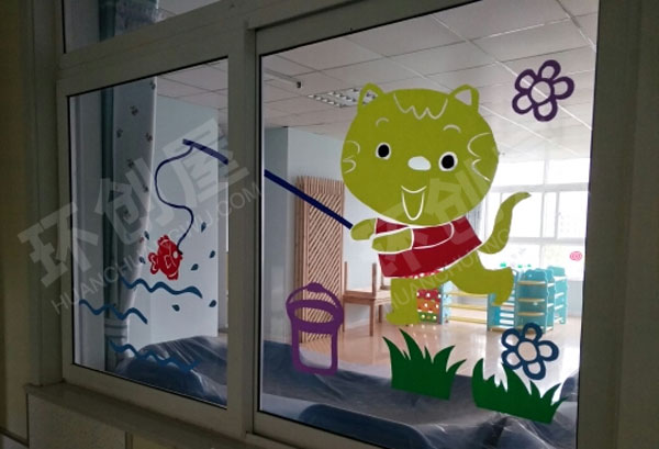 幼儿园玻璃卡通可爱动物设计装饰图片