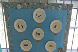 幼儿园清新田园风走廊窗户图片