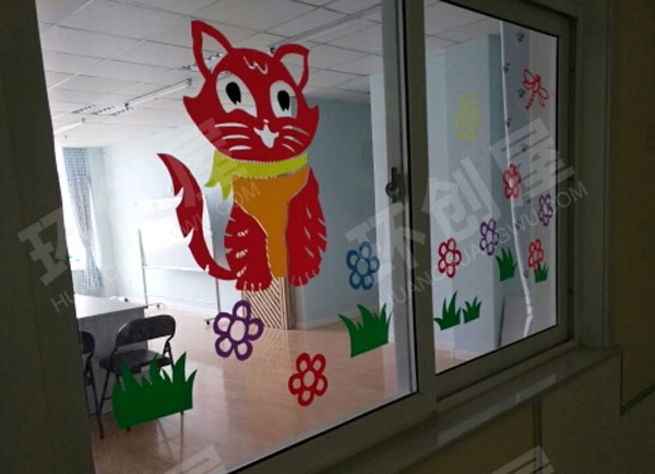幼儿园玻璃卡通可爱动物设计装饰图片
