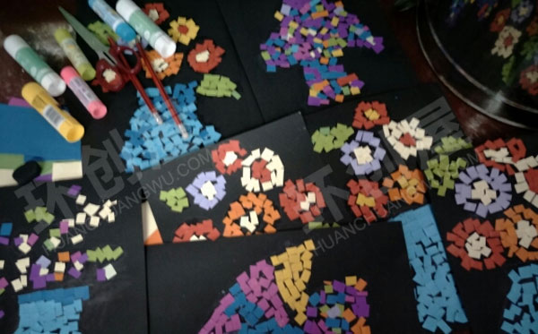 幼儿园手掌印画及纸片粘画作品展示图片