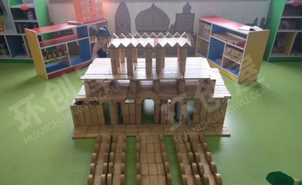 幼儿园我是中国人北京天安门大型积木建构图片