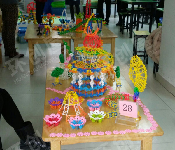 幼儿园建构乐园雪花片各种作品图片