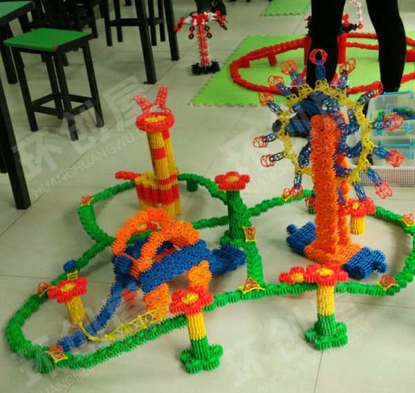 幼儿园建构乐园雪花片各种作品图片