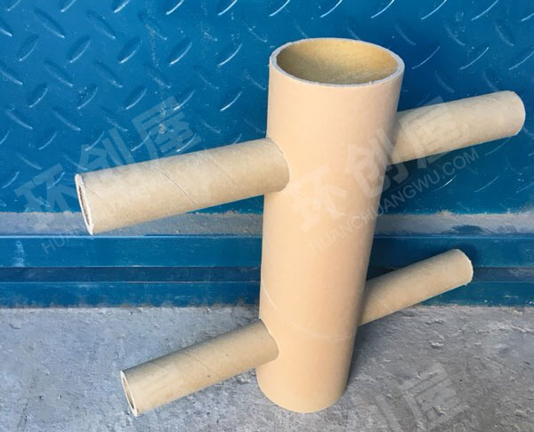 幼儿园建构区废物利用纸筒搭建图片