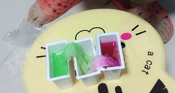 幼儿园科学区环创会爬的水图片