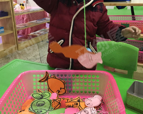 幼儿园科学区环创卡纸制作玩教具图片