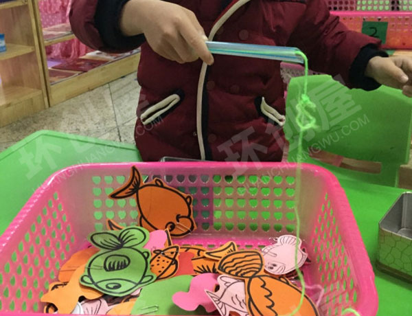 幼儿园科学区环创卡纸制作玩教具图片