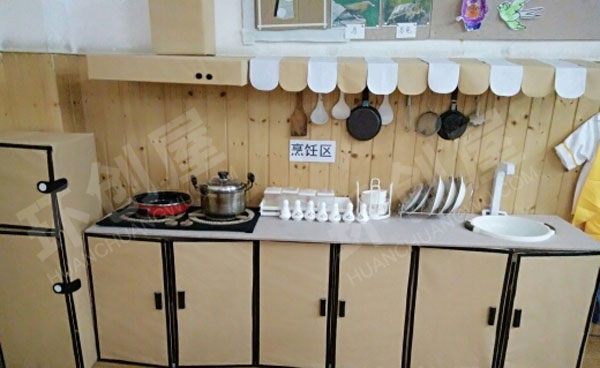幼儿园角色游戏纸箱制作小厨房图片
