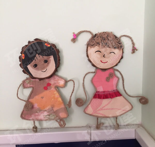 幼儿园木头做的小小人儿主题墙图片